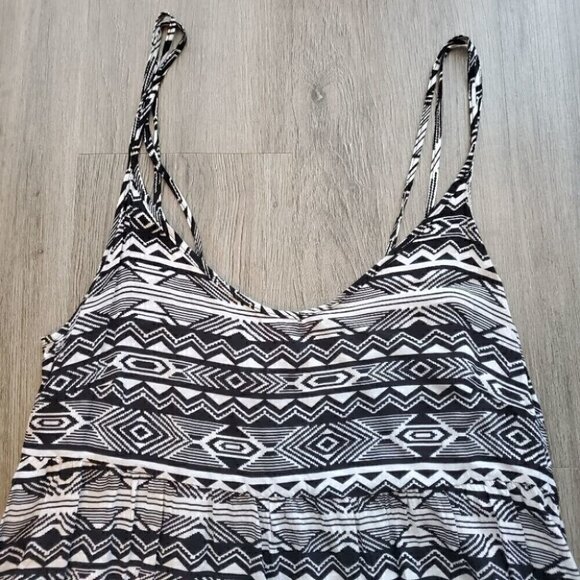 Dress - Picture 3 of 5